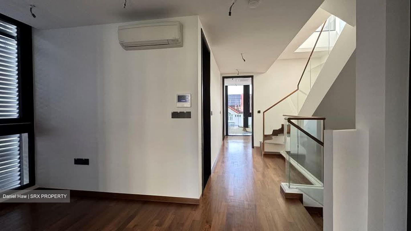 Loyang Besar Close (D17), Terrace #581300711